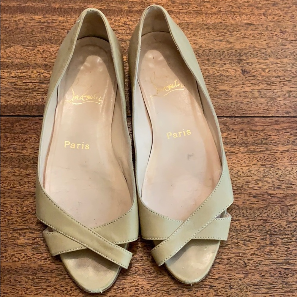 Louboutin peep toe size 37 shoe